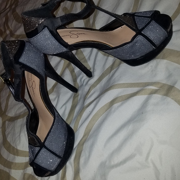 jessica simpson silver heels